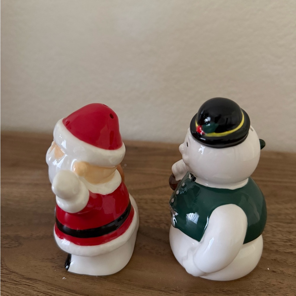 NIB RUDOLPH Festive Santa and Snowman ceramic SALT AND PEPPER  Set - Picture 9 of 14